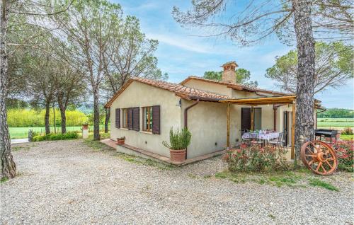 Beautiful home in Colle di Val d'Elsa with Outdoor swimming pool and 2 Bedrooms - image 10
