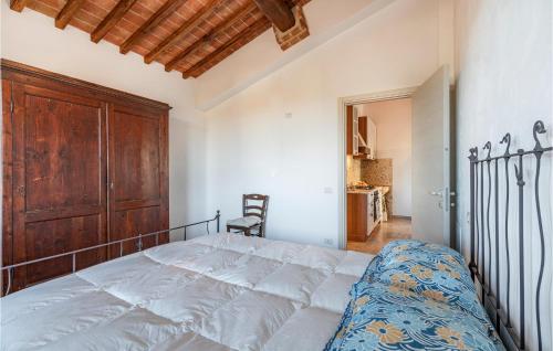 Beautiful home in Colle di Val d'Elsa with Outdoor swimming pool and 2 Bedrooms - image 15