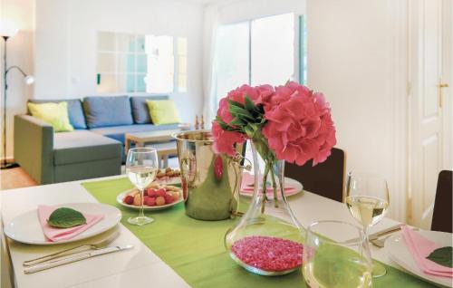 One-Bedroom Apartment in Marbella - image 6