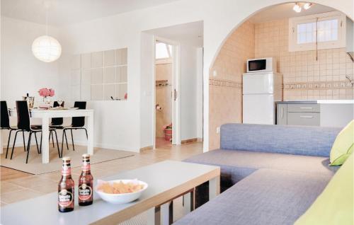 One-Bedroom Apartment in Marbella - image 8