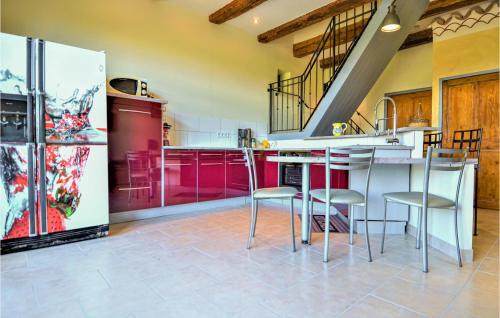 Cozy Home In Mornas With Kitchen