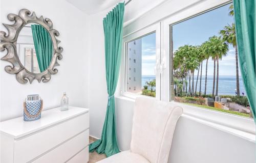 Stunning apartment in Calahonda w/ Outdoor swimming pool Outdoor swimming pool and 2 Bedrooms - image 3