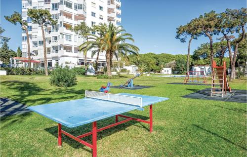 Stunning apartment in Calahonda w/ Outdoor swimming pool Outdoor swimming pool and 2 Bedrooms - image 13