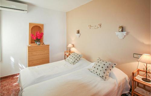 Awesome apartment in Santa Pola w/ WiFi Outdoor swimming pool and 2 Bedrooms - image 7