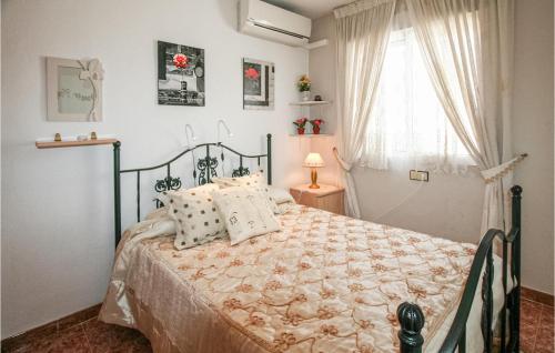 Awesome apartment in Santa Pola w/ WiFi Outdoor swimming pool and 2 Bedrooms - image 9