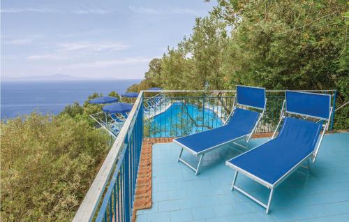  Stunning apartment in Vico Equense NA with 2 Bedrooms and Outdoor swimming pool, Pension in Vico Equense