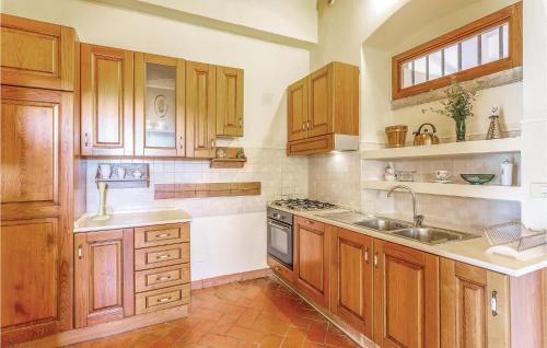 Konyha, Pet Friendly Home In Arezzo Ar in Puliciano