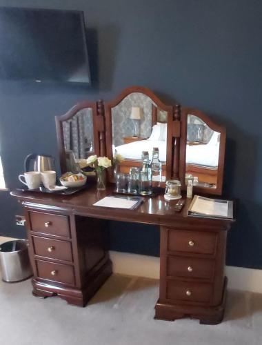 LLys Aeron Guest House - main image