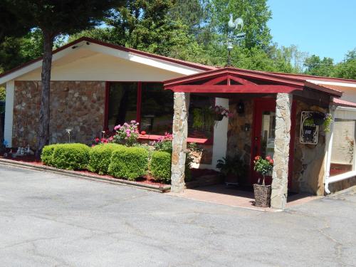 Valley Inn - Hamilton Ga - image 9