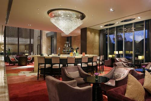 Bar/lounge, The QUBE Hotel Shanghai Pudong in Shanghai Int’l Tourism Resort and Disney Land