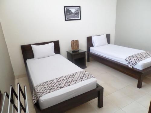 Standard Double or Twin Room image 10