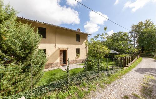  Awesome home in Fabbriche di Vallico with 3 Bedrooms and WiFi in Fabbriche di Vallico