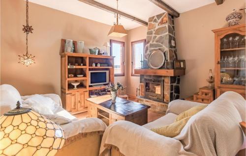 Three-Bedroom Holiday Home in Torrox Malaga - image 2