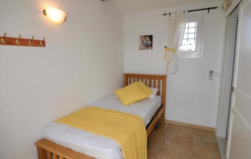 Holiday Home Aigues-Mortes with Hot Tub I - image 8