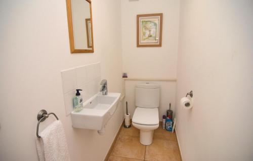 Holiday Home Aigues-Mortes with Hot Tub I - image 7