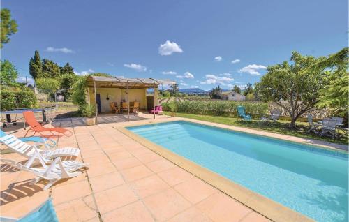 Nice Home In Cairanne With Outdoor Swimming Pool
