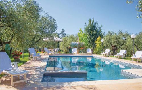 8 Bedroom Awesome Home In Arezzo Ar