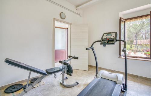 Stunning home in Colle di Val d'Elsa with Outdoor swimming pool Sauna and 2 Bedrooms - image 17