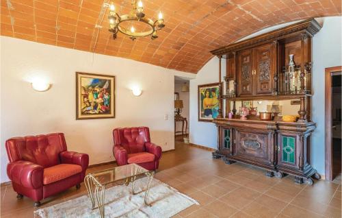 Stunning Home In Riudellots in Riudellots De La Selva