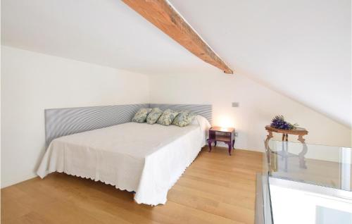  One-Bedroom Apartment in Genova in Genua