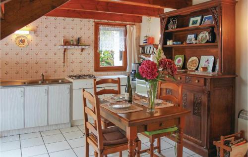 Gorgeous Home In Moelan Sur Mer With Kitchenette - Location saisonnière - Moëlan-sur-Mer