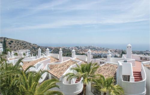Two-Bedroom Apartment in Calahonda - image 2