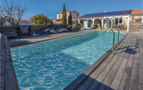 Nice Home In Lisle Sur La Sorgue With Private Swimming Pool, Can Be Inside Or Outside - Location saisonnière - L'Isle-sur-la-Sorgue