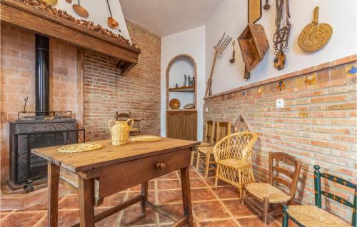 Three-Bedroom Holiday home Priego de CÃ³rdoba with a Fireplace 01 - image 10