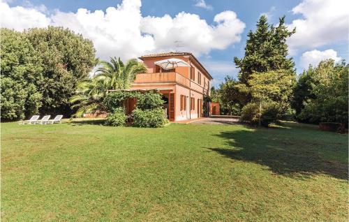Stunning home in Rosignano Marittimo LI with 4 Bedrooms and WiFi - Rosignano Marittimo
