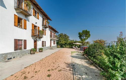  2 Bedroom Awesome Home In Priocca in Priocca