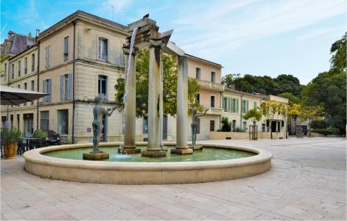 Awesome Home In Mjannes-le-clap With Outdoor Swimming Pool