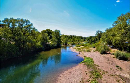 Awesome Home In Mjannes-le-clap With Outdoor Swimming Pool