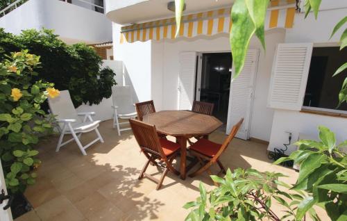 Two-Bedroom Apartment in Puerto de Alcudia - image 8