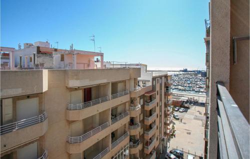 Nice apartment in Santa Pola w/ 2 Bedrooms - image 9
