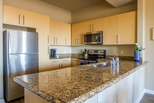 Upscale Downtown Apts with Wifi by Frontdesk - image 4