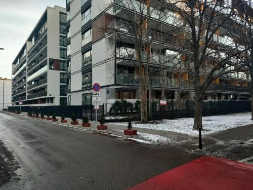 A szálláshely kívülről, FIRST - Green Żoliborz Apartment 6 (FIRST - Green Zoliborz Apartment 6) near Arkadia Bevásárlóközpont