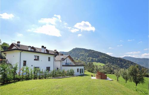  Amazing Home In Borgo Valbelluna With 10 Bedrooms, Jacuzzi And Sauna in 32020 Pranòtz