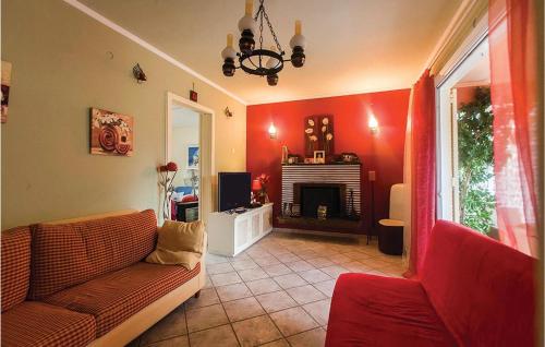  Stunning home in Artemida with 3 Bedrooms and WiFi in Artemida