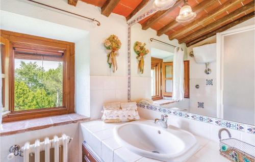 Bad, Casa Al Vento Near Arezzo in Battifolle