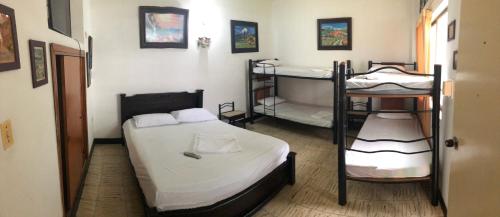 HOSTAL EL REFUGIO TOCAIMA