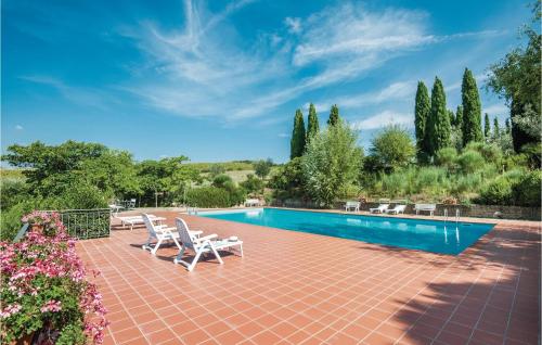  Stunning home in Trequanda SI with 2 Bedrooms, WiFi and Outdoor swimming pool, Pension in Trequanda