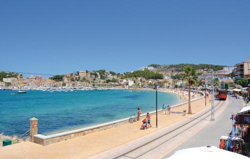 Holiday Home Soller with a Fireplace 09 - main image