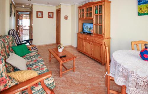 Awesome home in Santa Pola w/ Outdoor swimming pool Outdoor swimming pool and 3 Bedrooms - image 10
