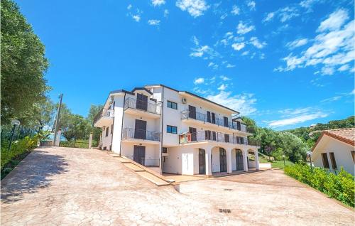  Stunning apartment in Policastro Bussentino with 2 Bedrooms and WiFi in Policastro Bussentino