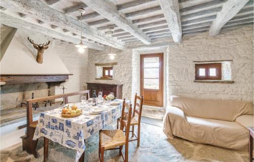 Two-Bedroom Holiday Home image 10