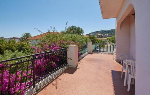 One-Bedroom Apartment Pietra Ligure -SV- with Sea View 02