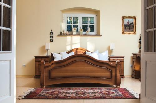 Studio Apartment image 6