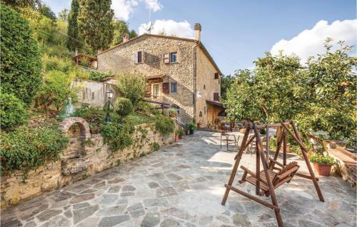 Lovely Apartment In Prato Dera Pi