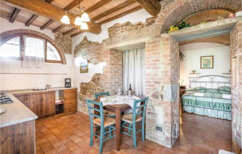 Lovely Apartment In Prato Dera Pi