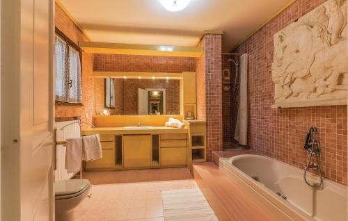 Bathroom, Dolciacque in Torreglia